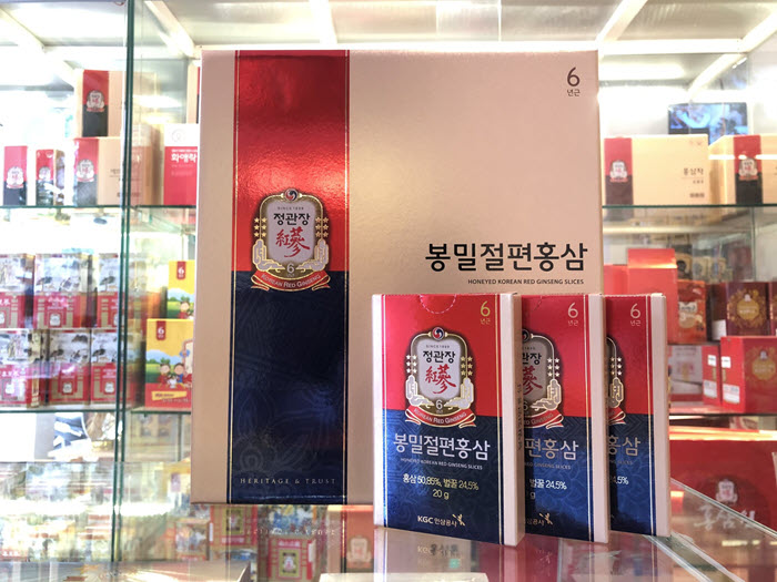 Hồng sâm tẩm mật ong xắt lát KGC 240g - Sản phẩm cao cấp của thương hiệu Cheong Kwan Jang